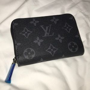 Louis Vuitton money wallet